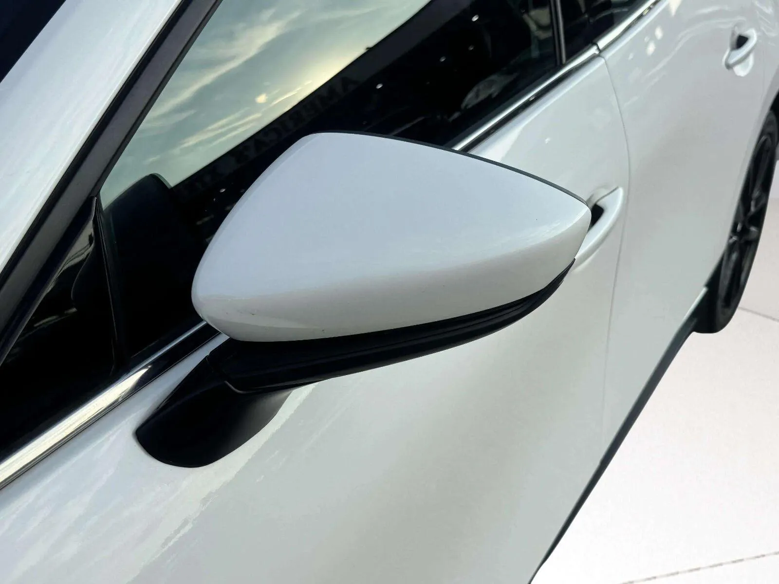 Mazda Mazda3 photo 13