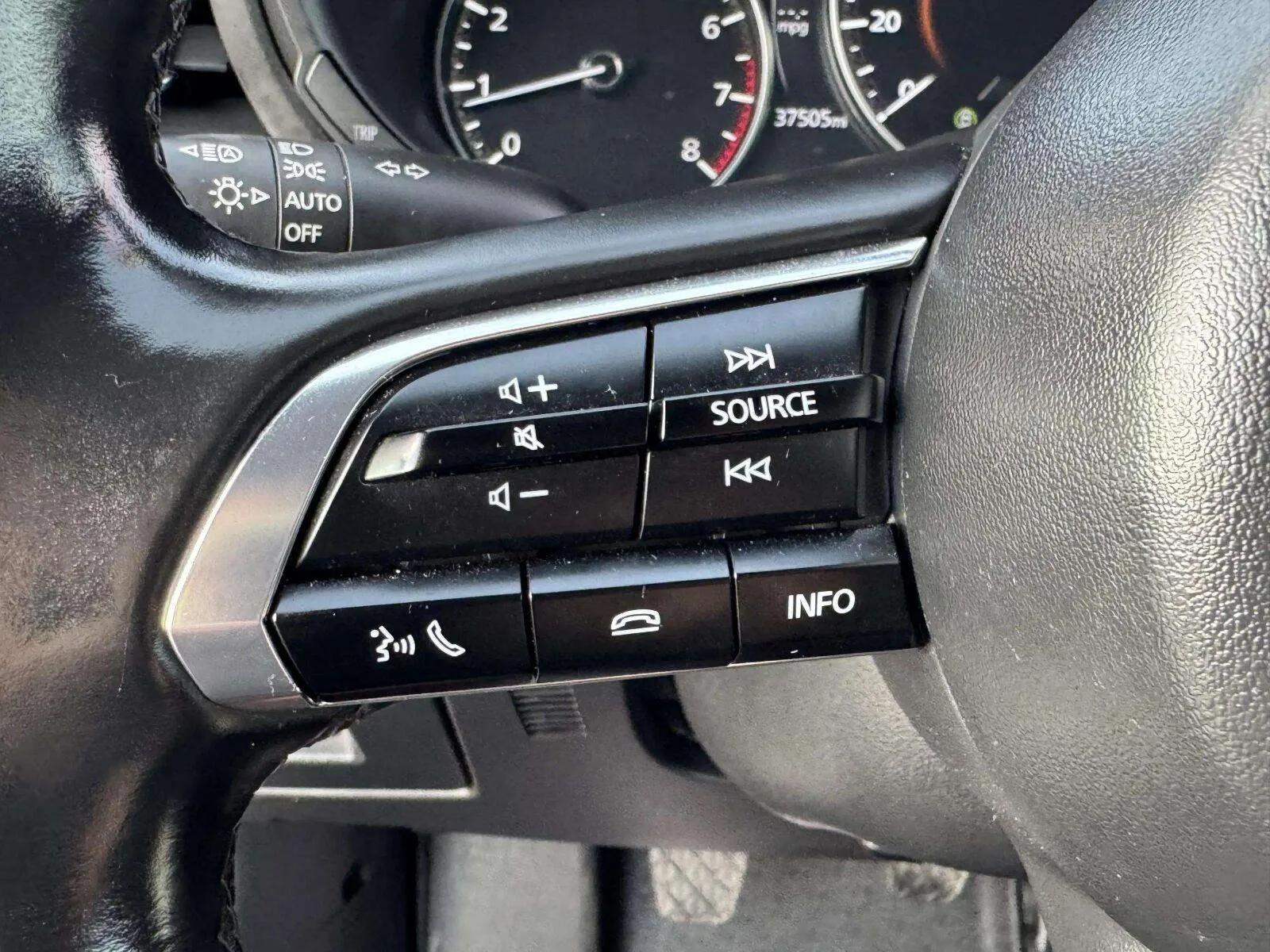 Mazda Mazda3 photo 23