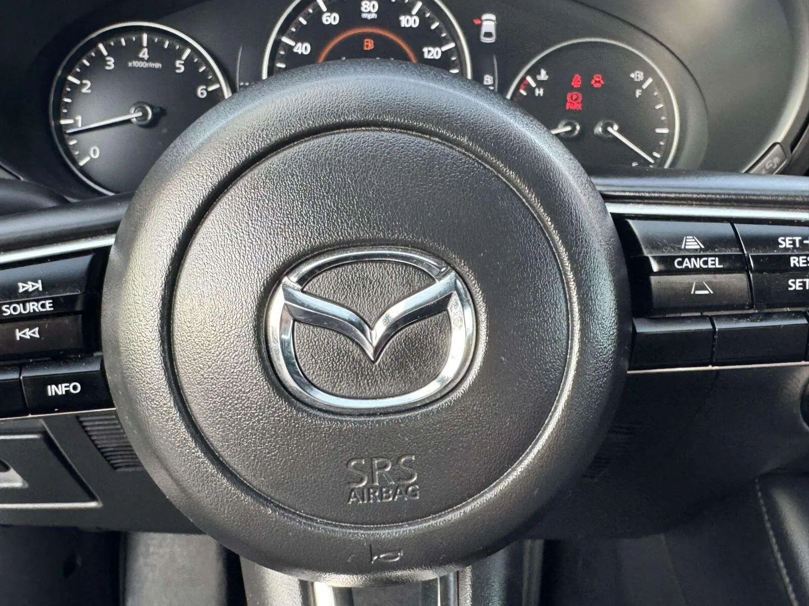 Mazda Mazda3 photo 24