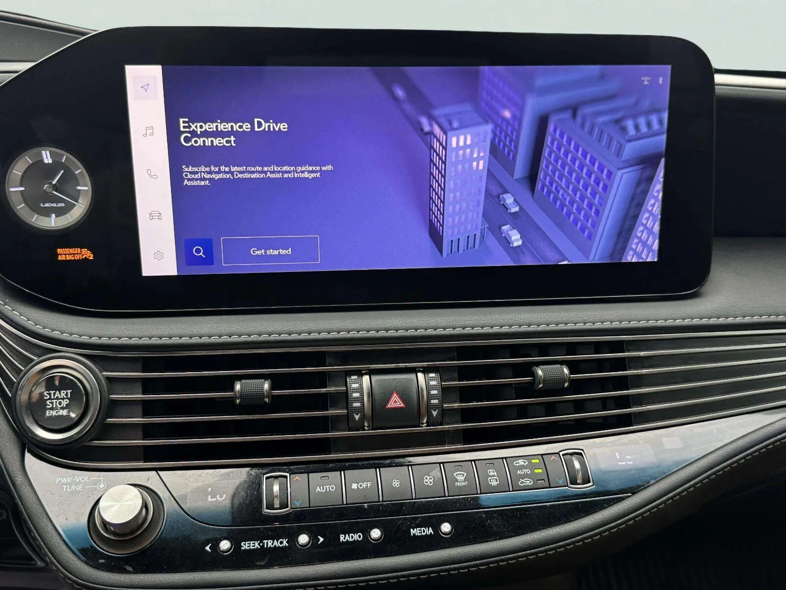 Lexus LS photo 27
