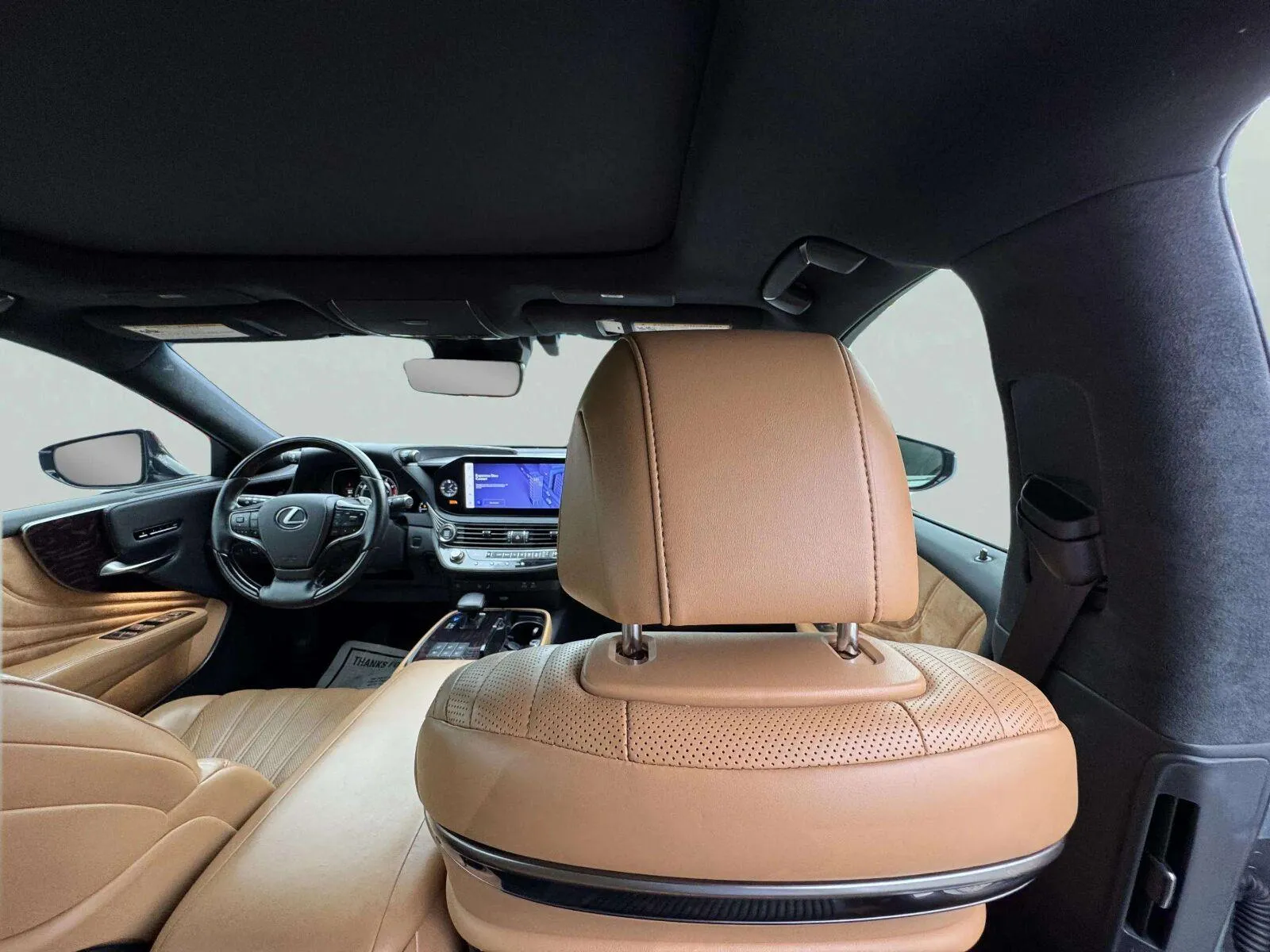 Lexus LS photo 37