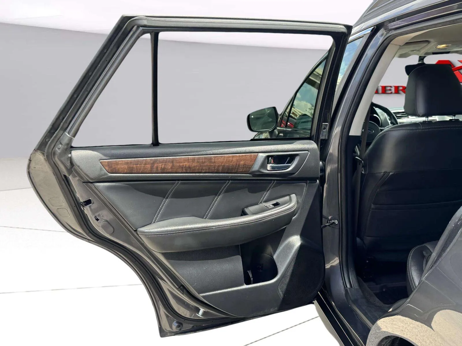 Subaru Outback photo 30