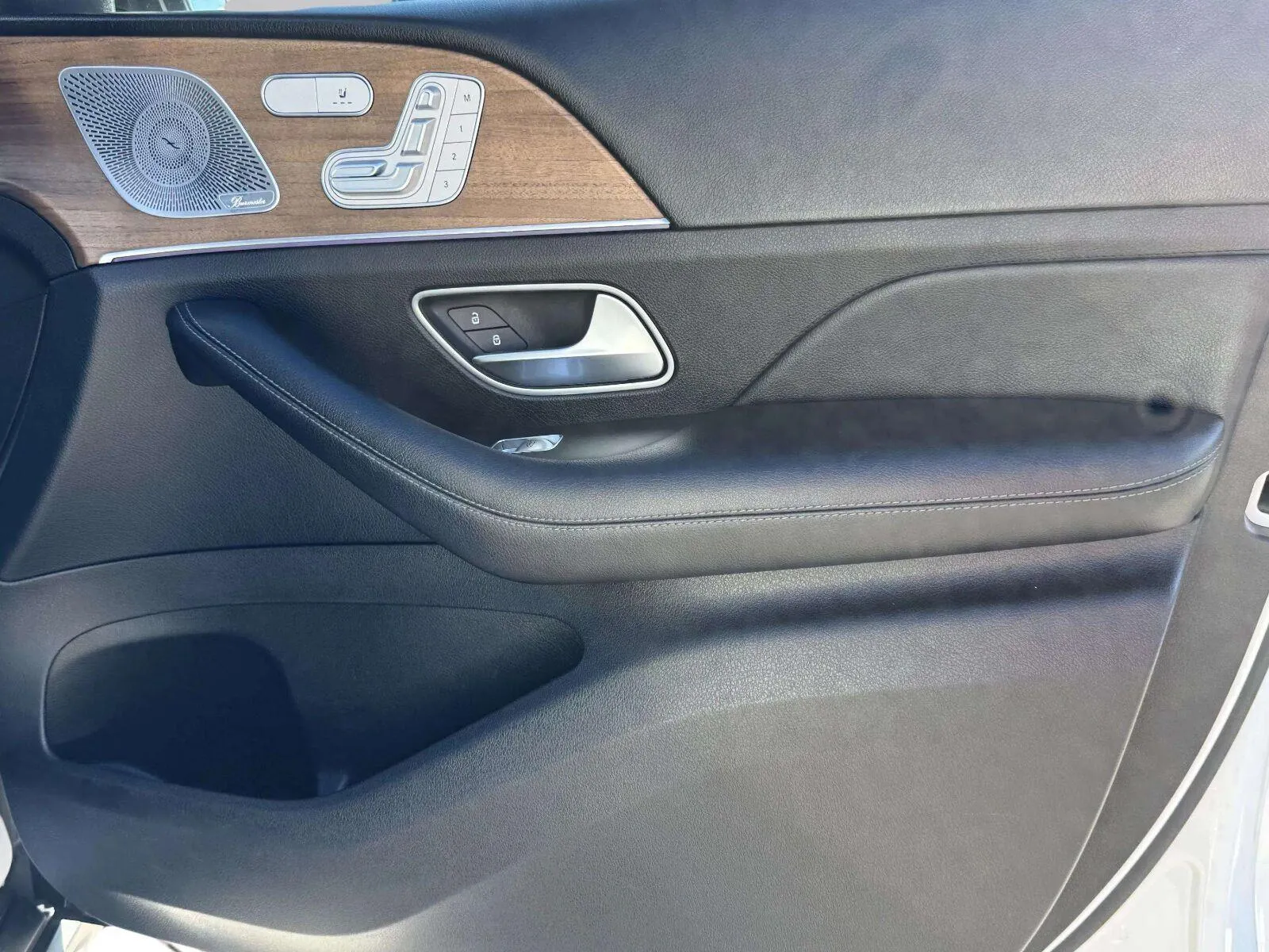 Mercedes-Benz GLS photo 39