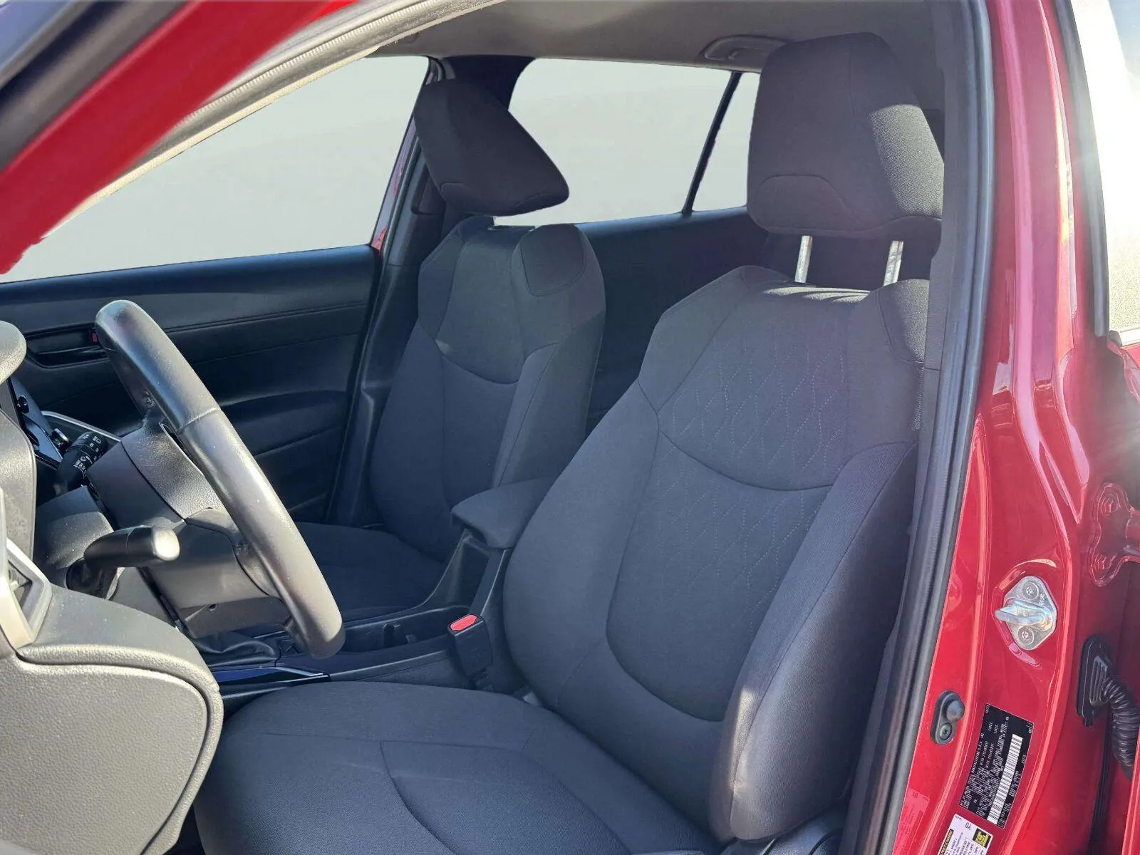 Toyota Corolla Cross photo 19