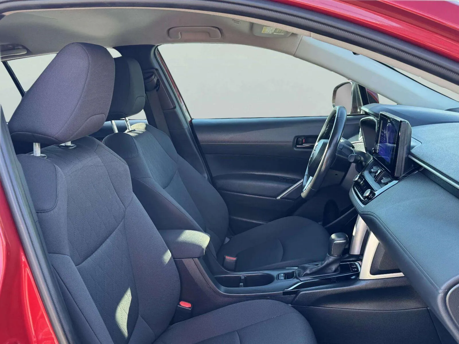 Toyota Corolla Cross photo 37