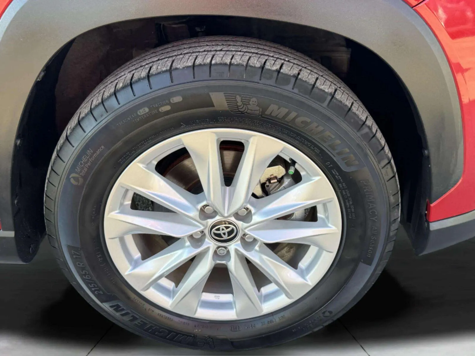Toyota Corolla Cross photo 46