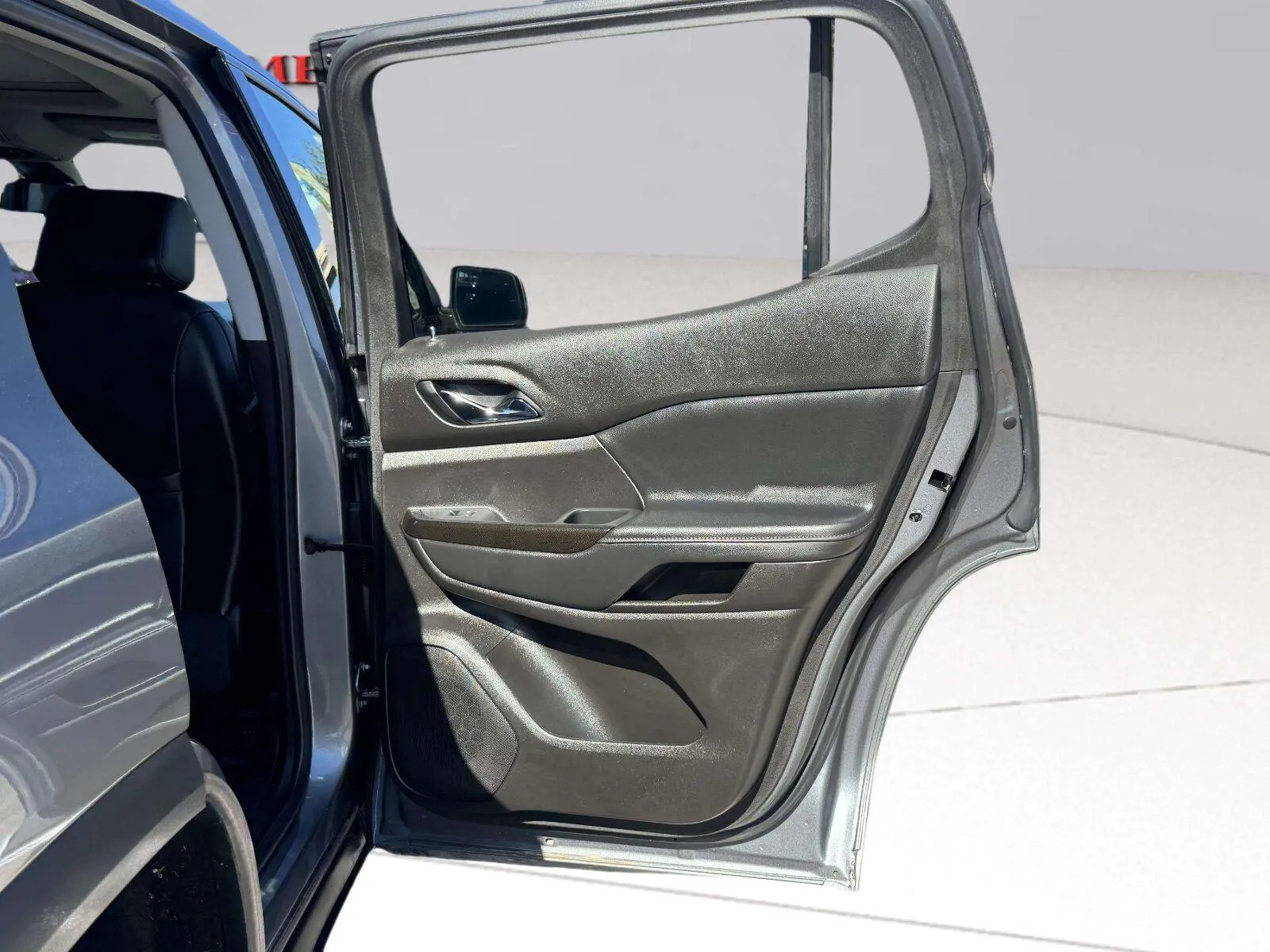 GMC Acadia photo 27