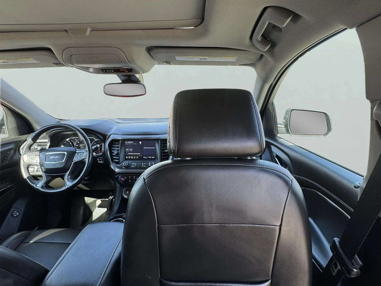 GMC Acadia photo 30