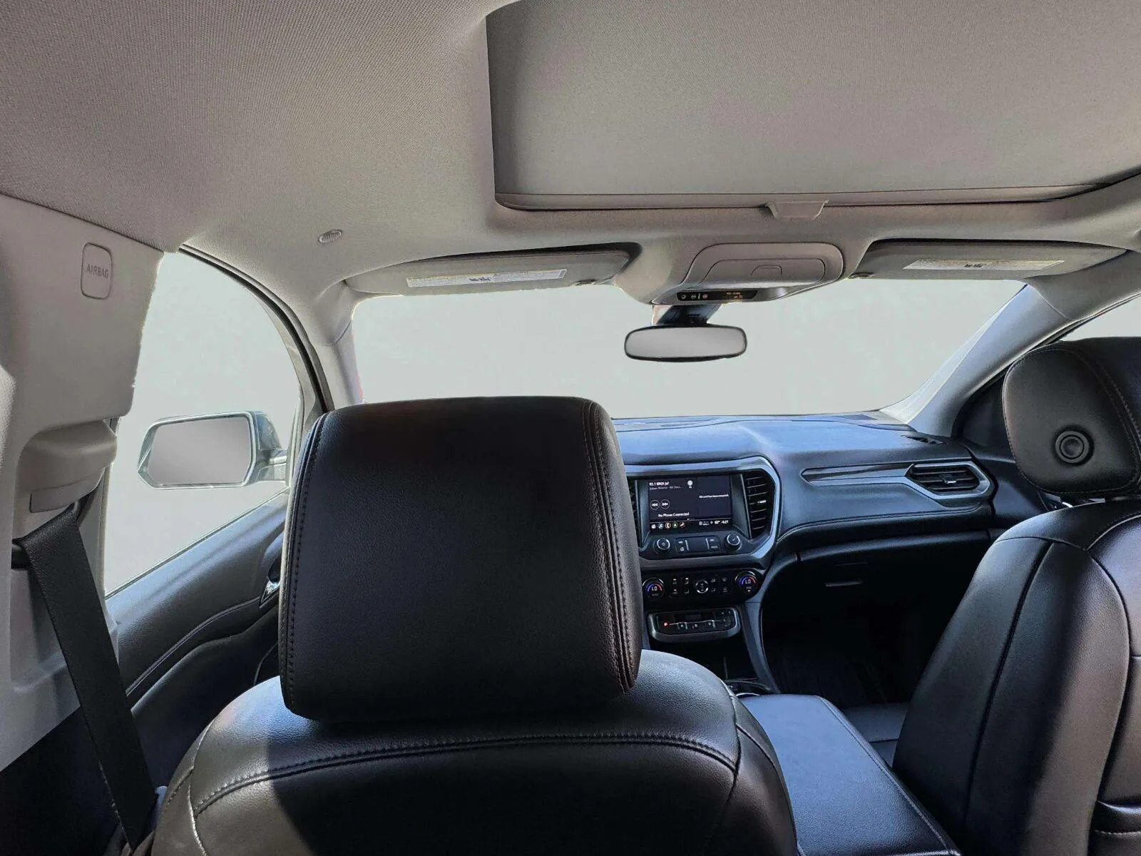GMC Acadia photo 32