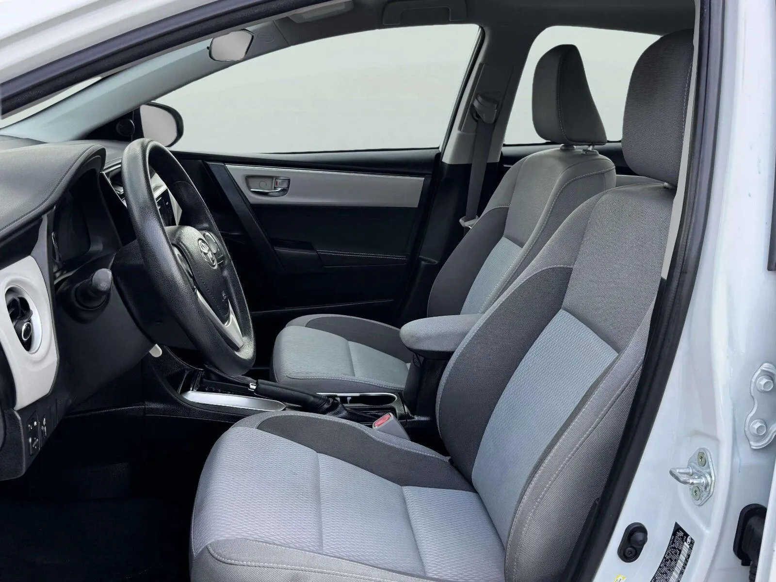Toyota Corolla photo 16