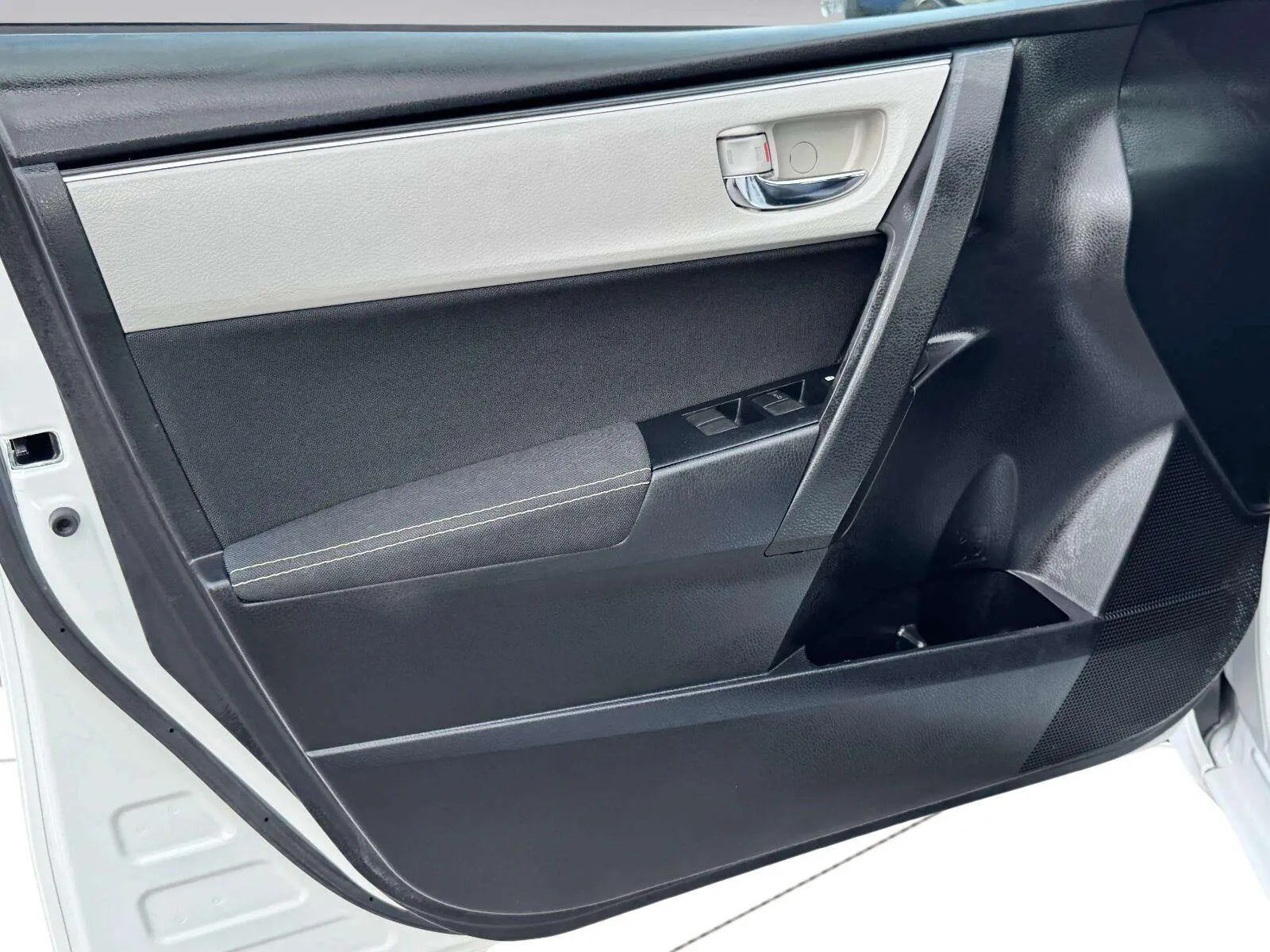 Toyota Corolla photo 18