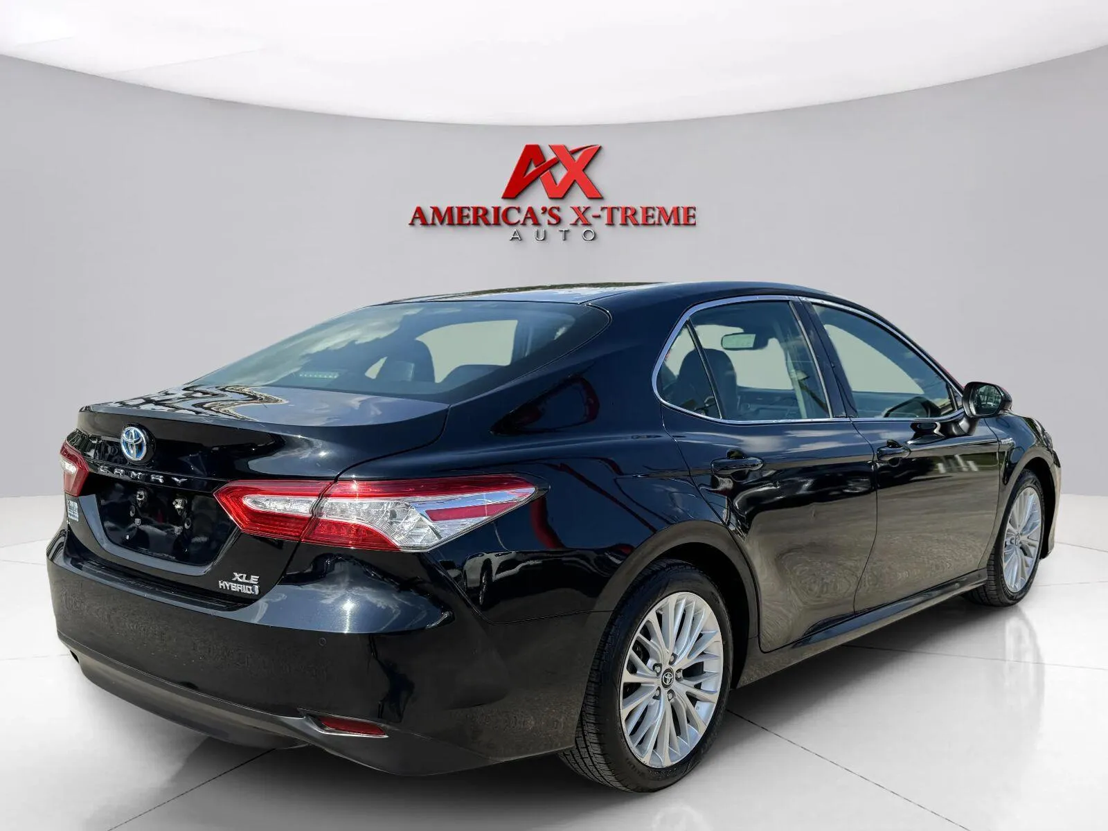 More photos of 2018 Toyota Camry Hybrid XLE at America's Xtreme Auto Sales & Auto Repair | Luxury Used Cars & Trucks Dealership, TX