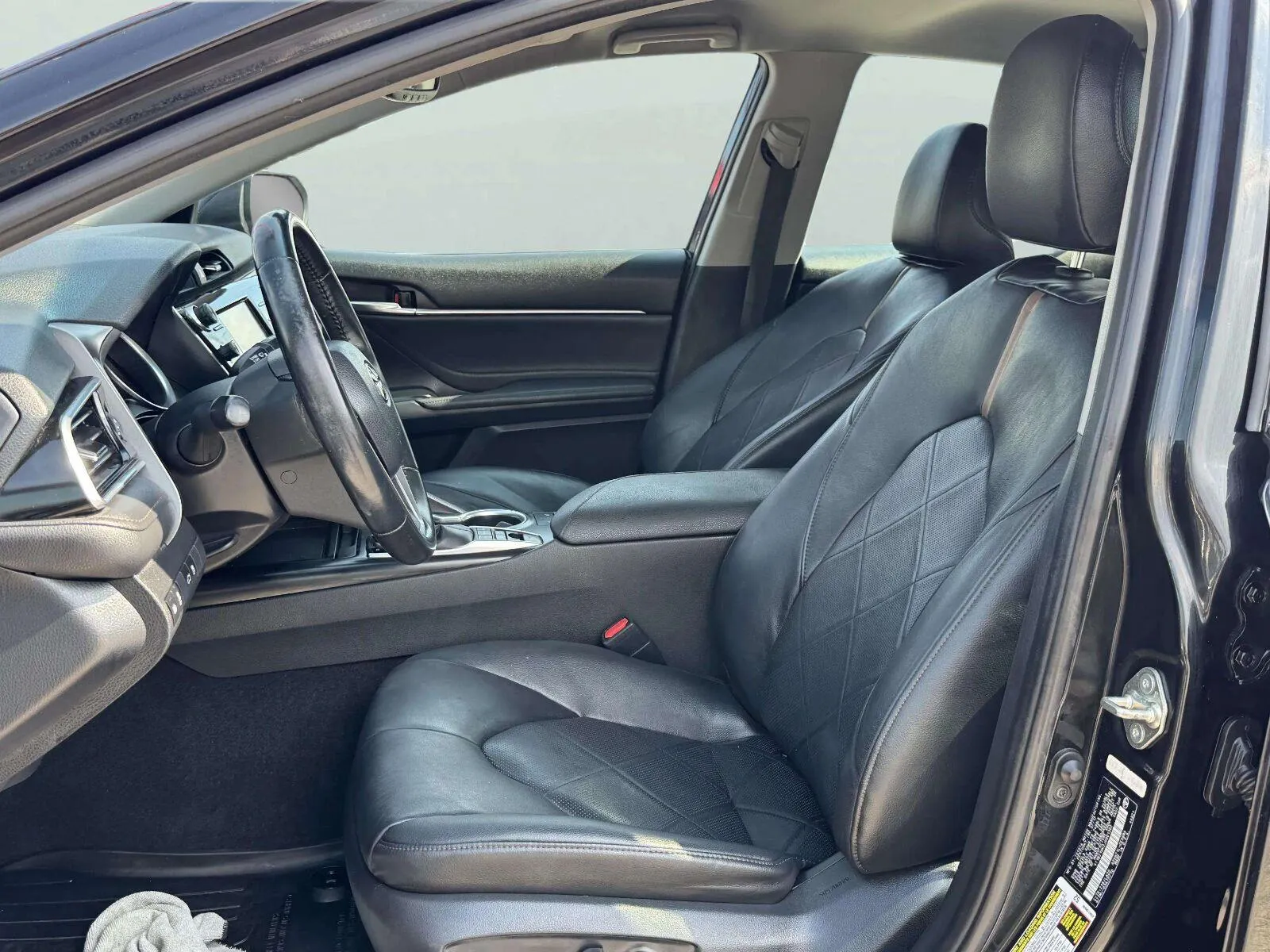 Toyota Camry photo 16