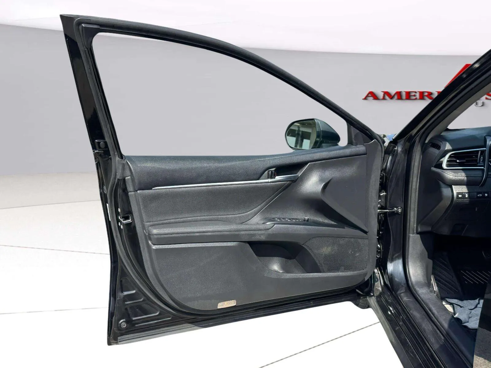 Toyota Camry photo 17
