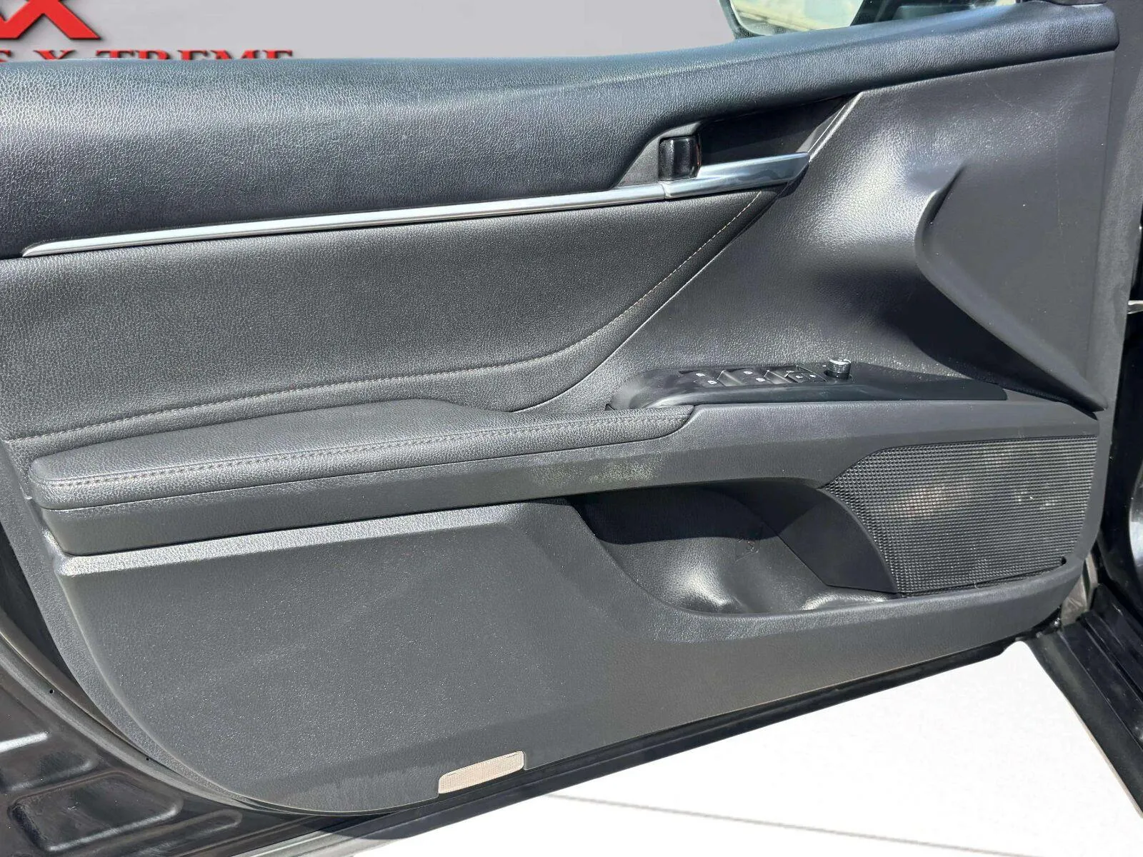 Toyota Camry photo 18
