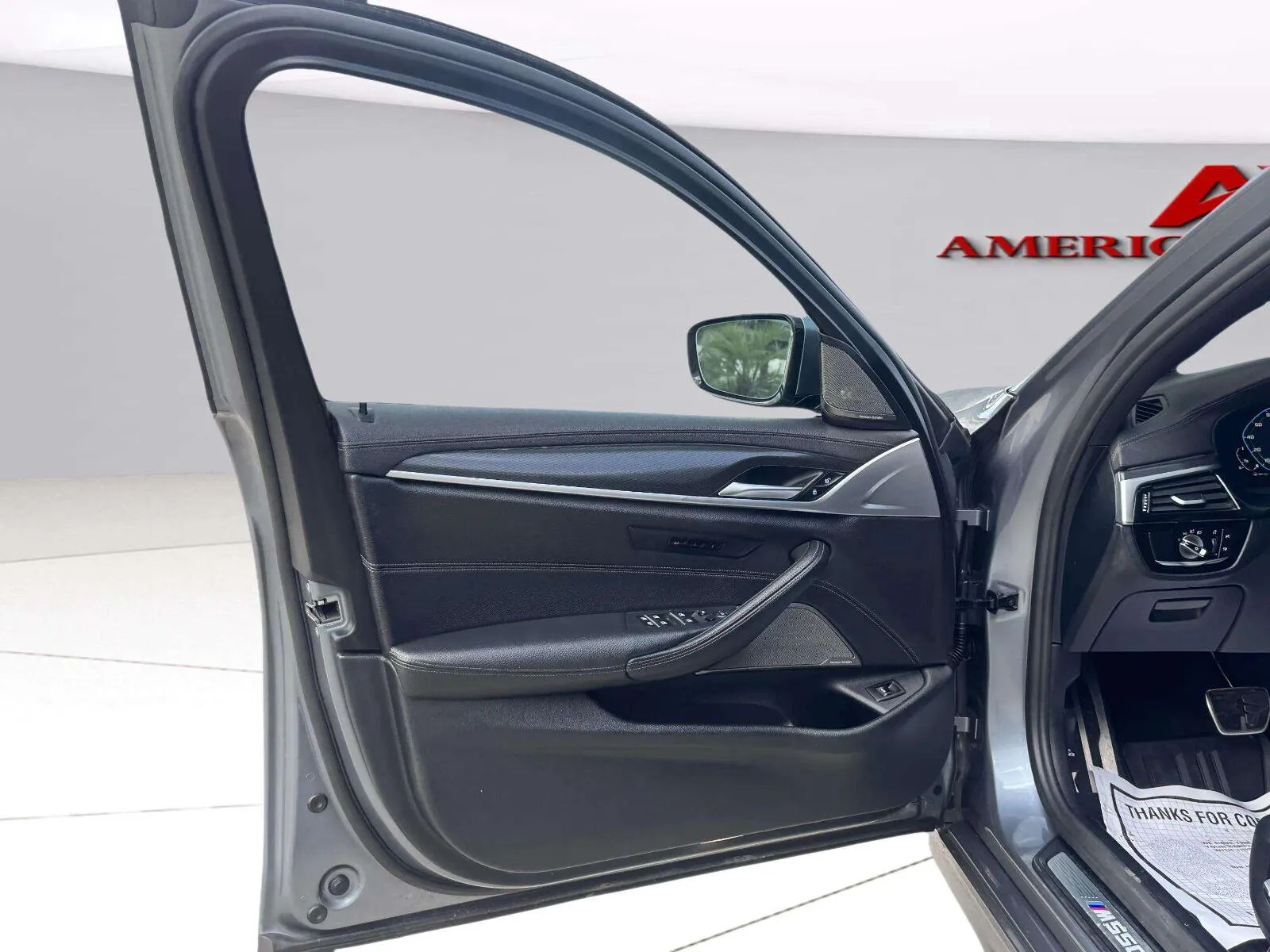 BMW 5 Series photo 17