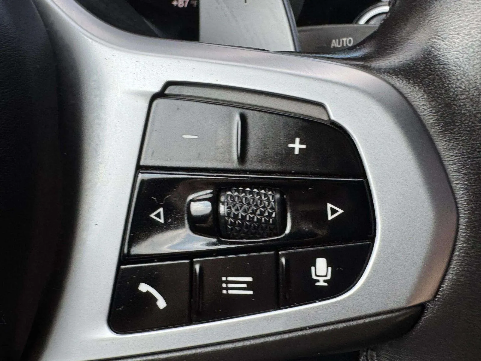 BMW 5 Series photo 25
