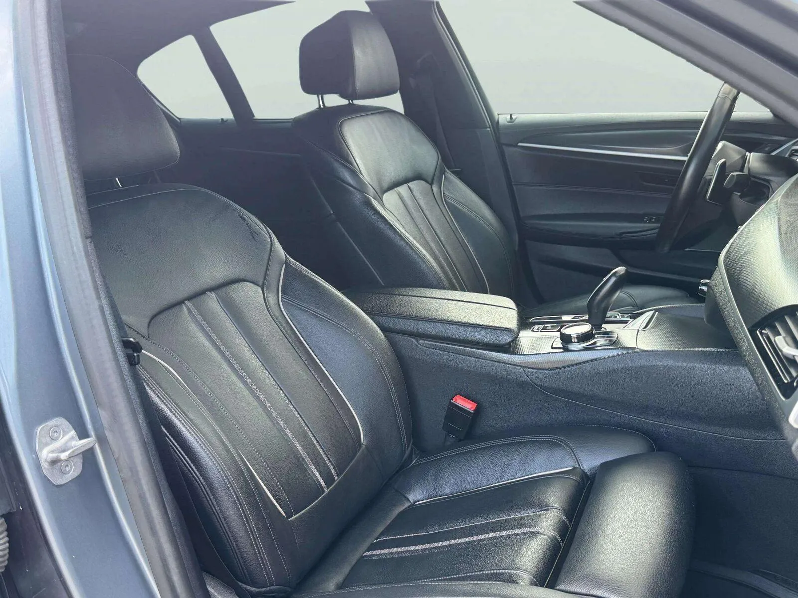 BMW 5 Series photo 42
