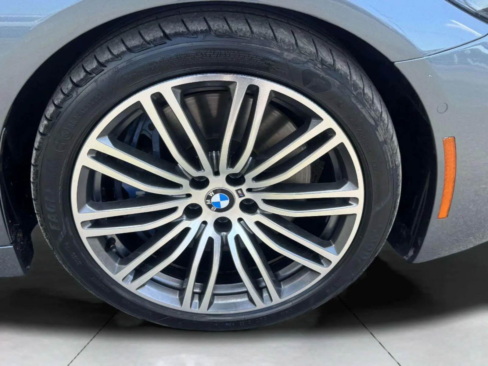 BMW 5 Series photo 48