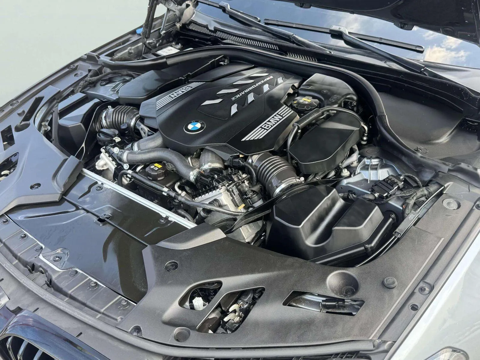 BMW 5 Series photo 51