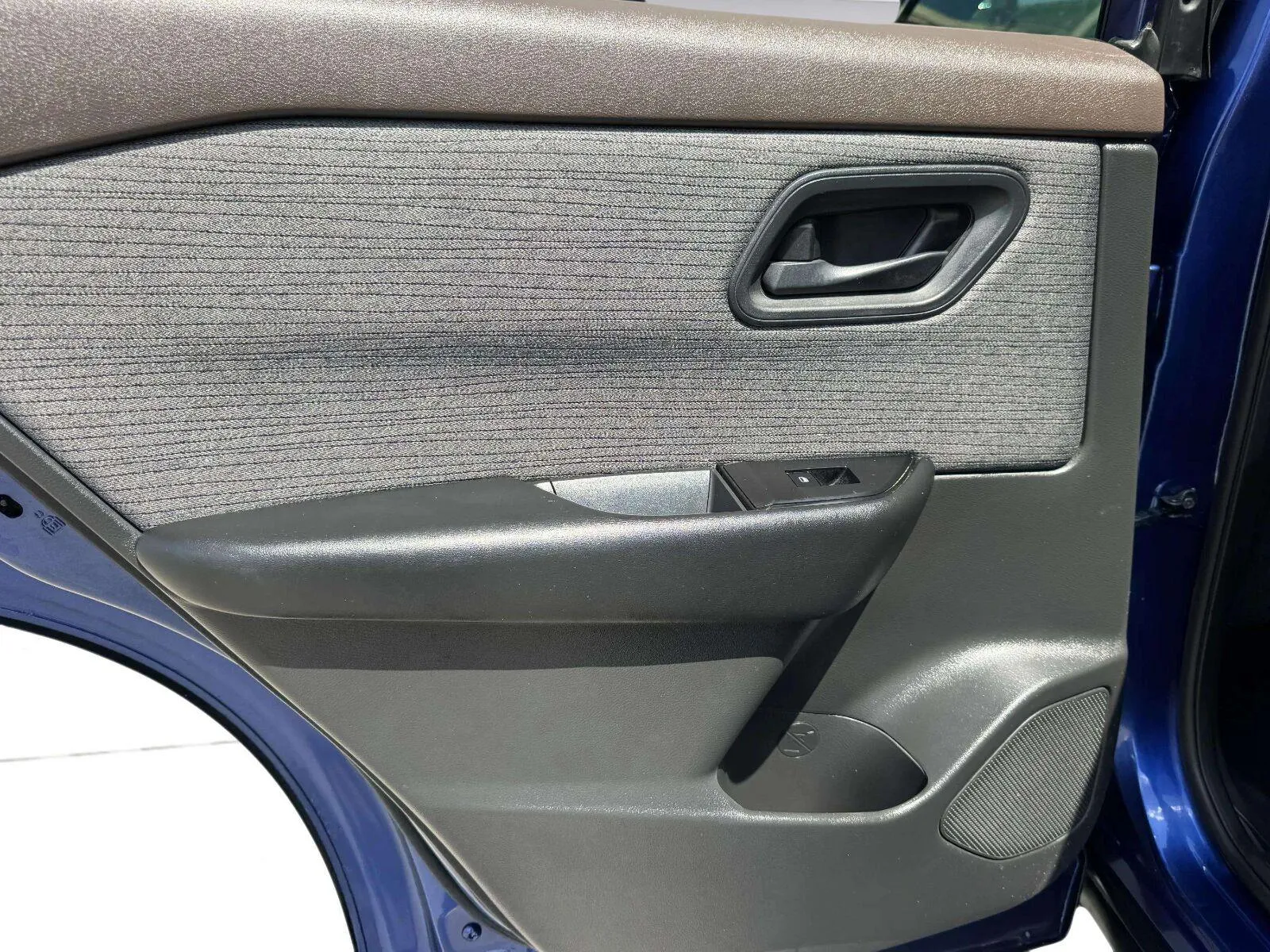 Nissan Rogue photo 32