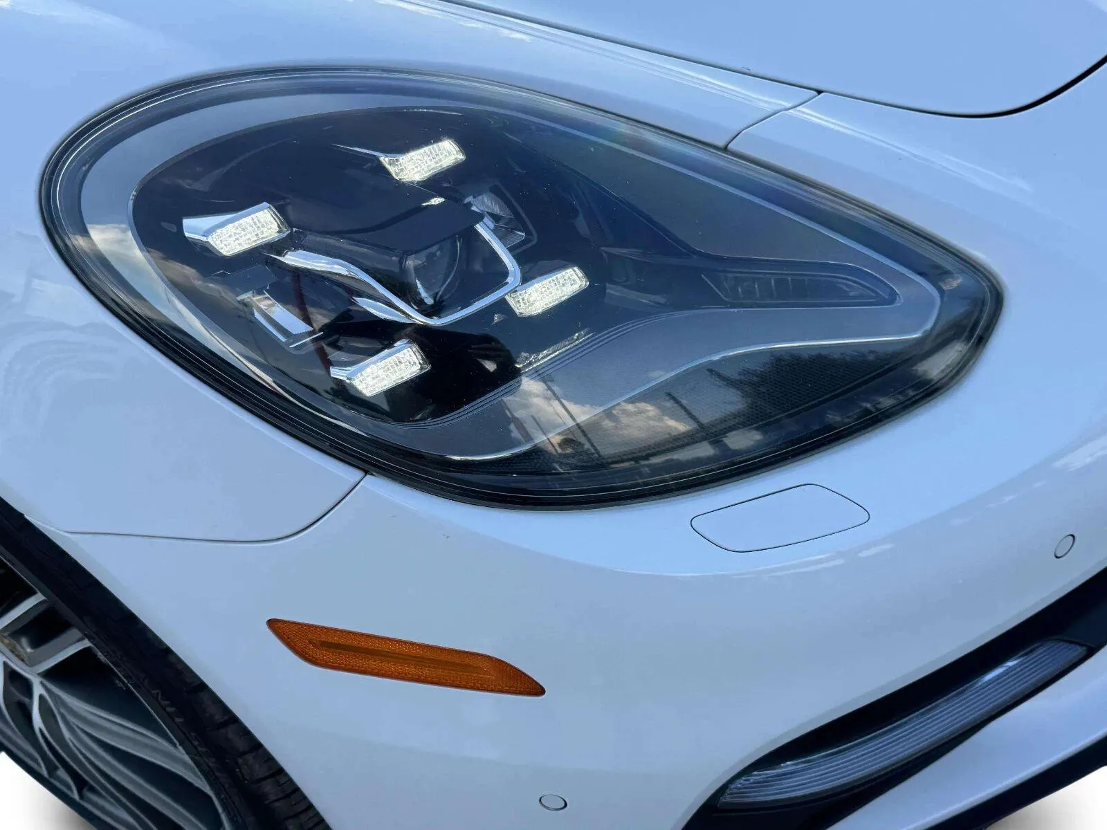 Porsche Panamera photo 11
