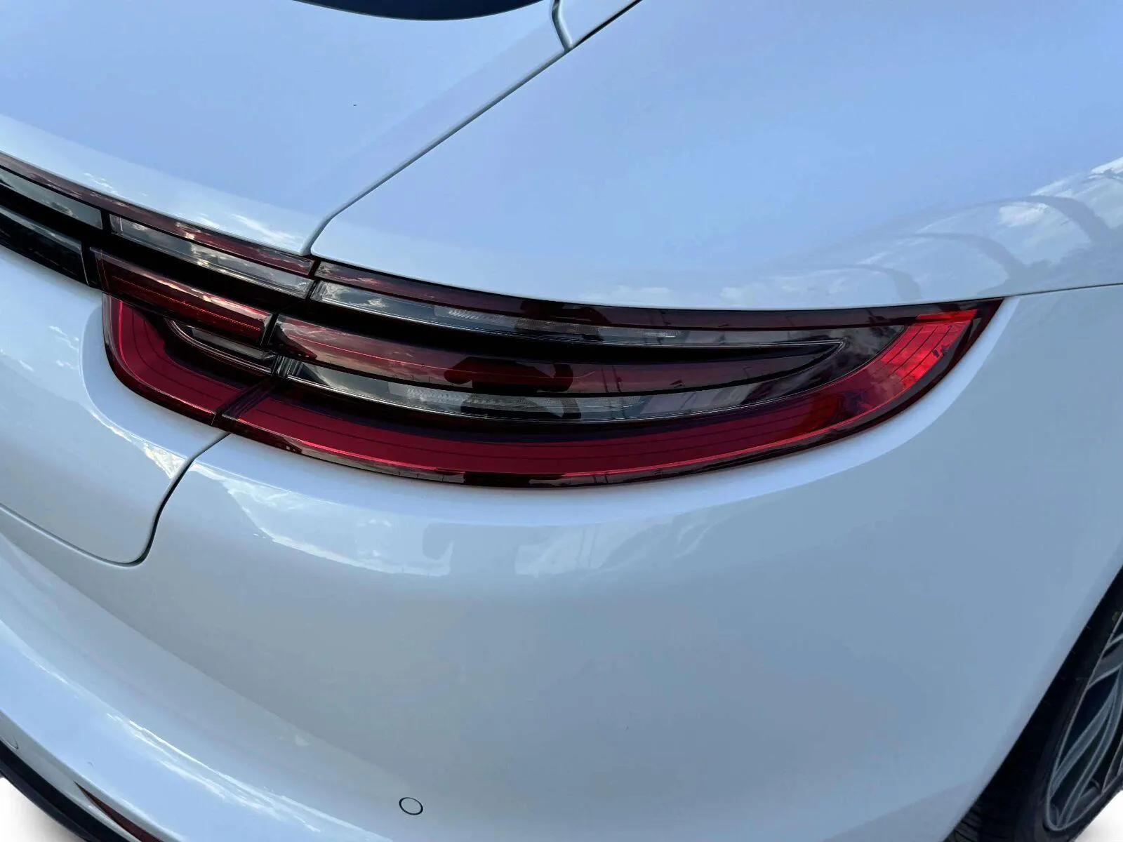 Porsche Panamera photo 17