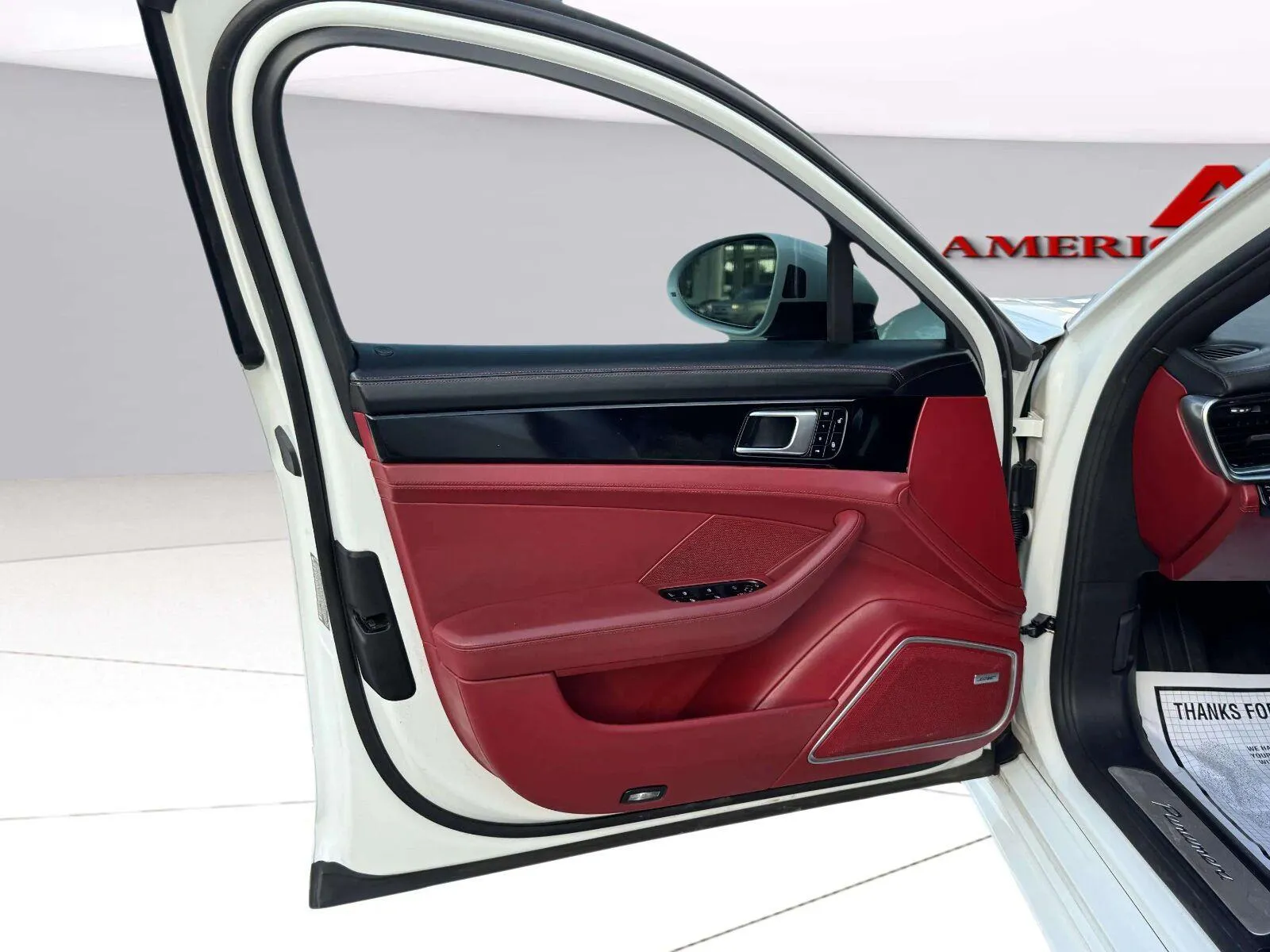 Porsche Panamera photo 19