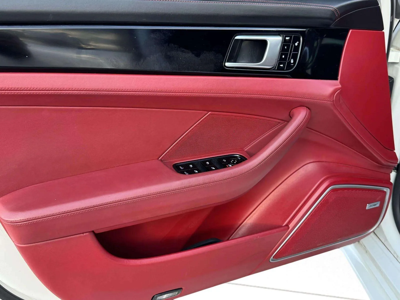 Porsche Panamera photo 20