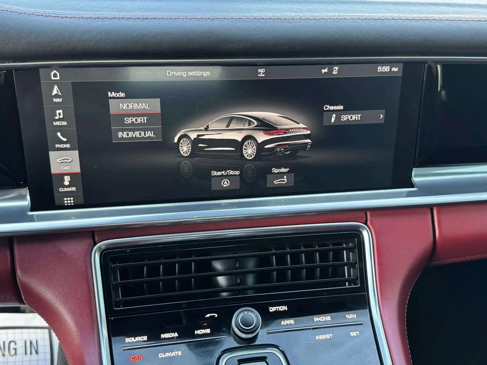Porsche Panamera photo 29