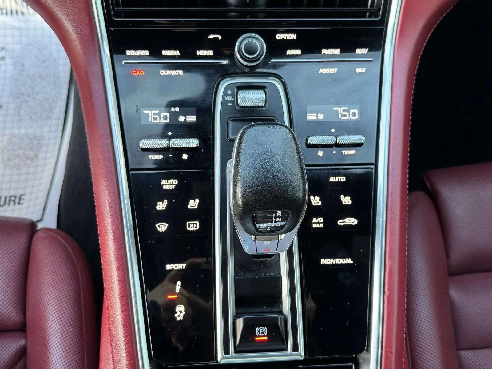 Porsche Panamera photo 31