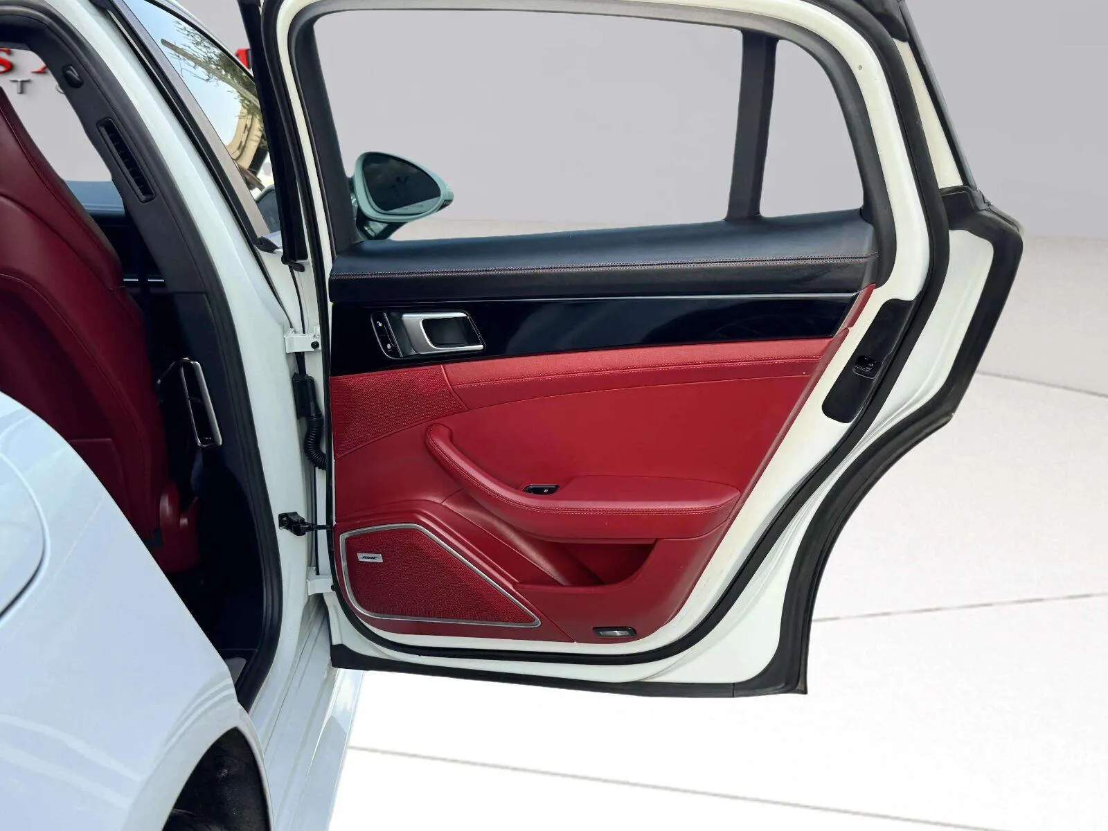 Porsche Panamera photo 39