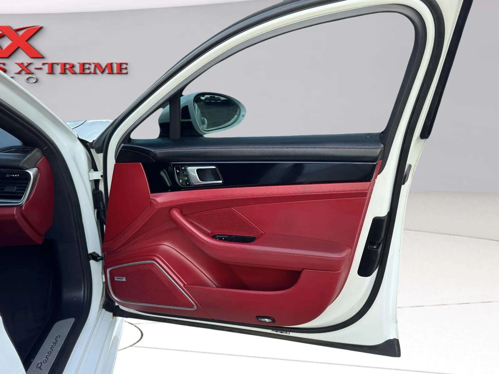 Porsche Panamera photo 47