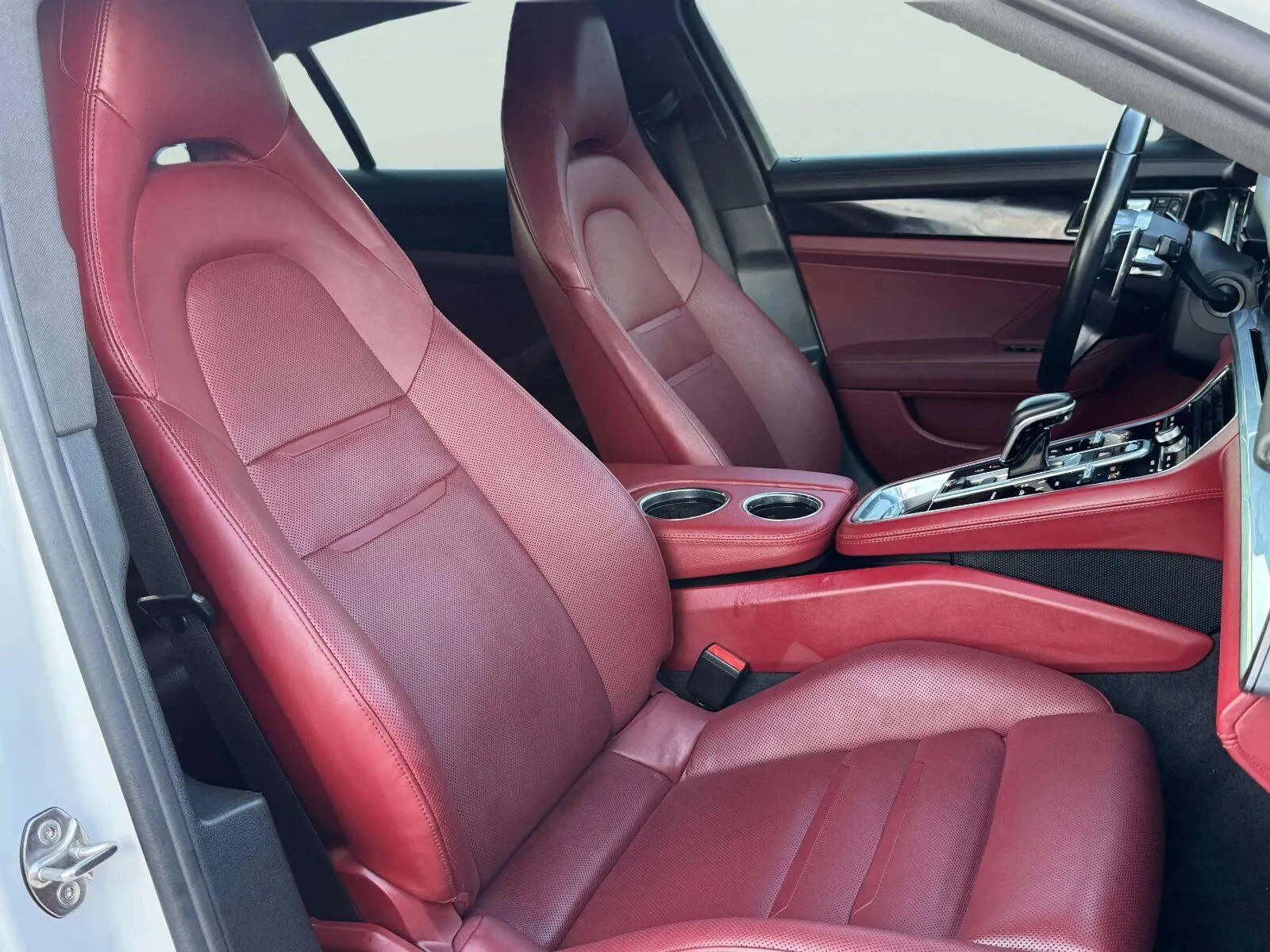 Porsche Panamera photo 49