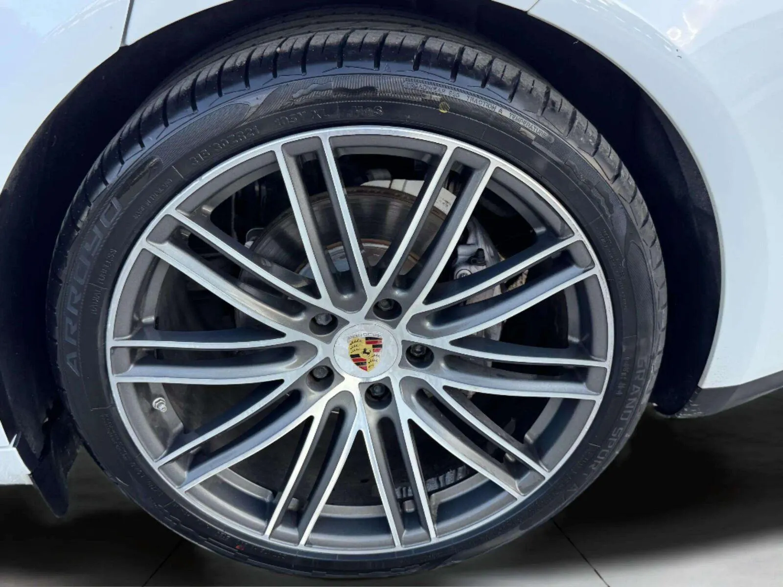 Porsche Panamera photo 53