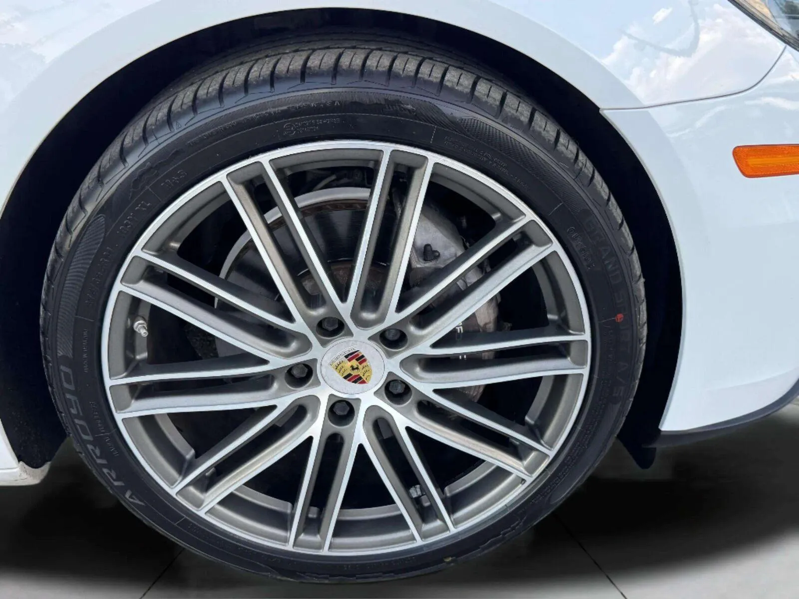 Porsche Panamera photo 55