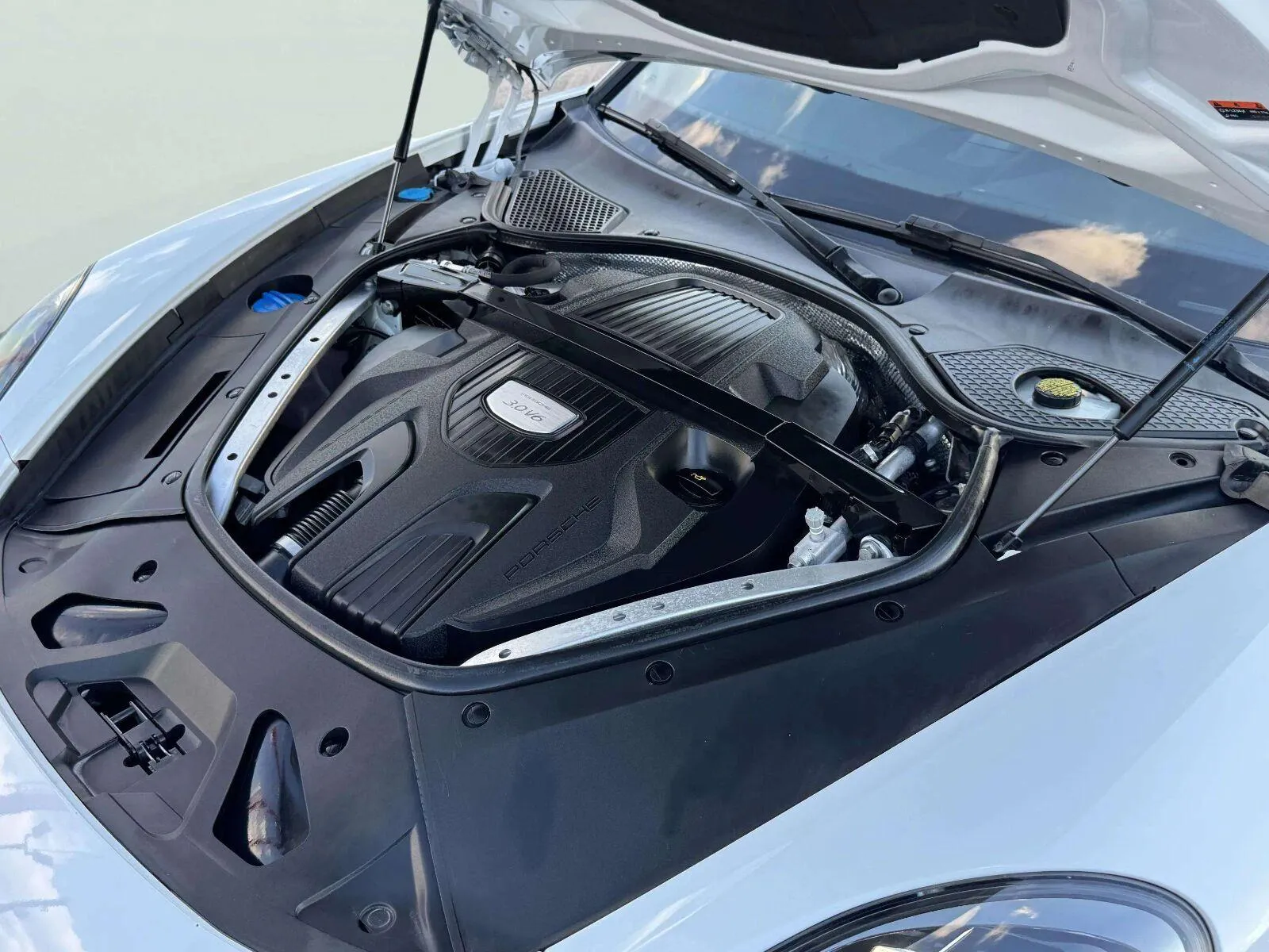 Porsche Panamera photo 58