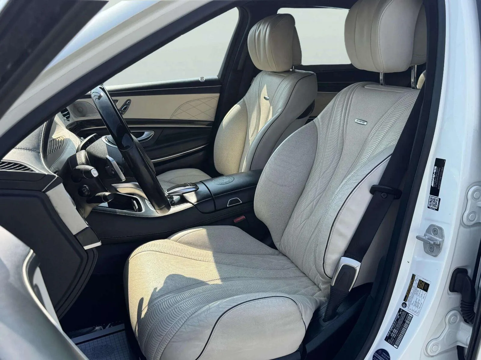 Mercedes-Benz S-Class photo 19