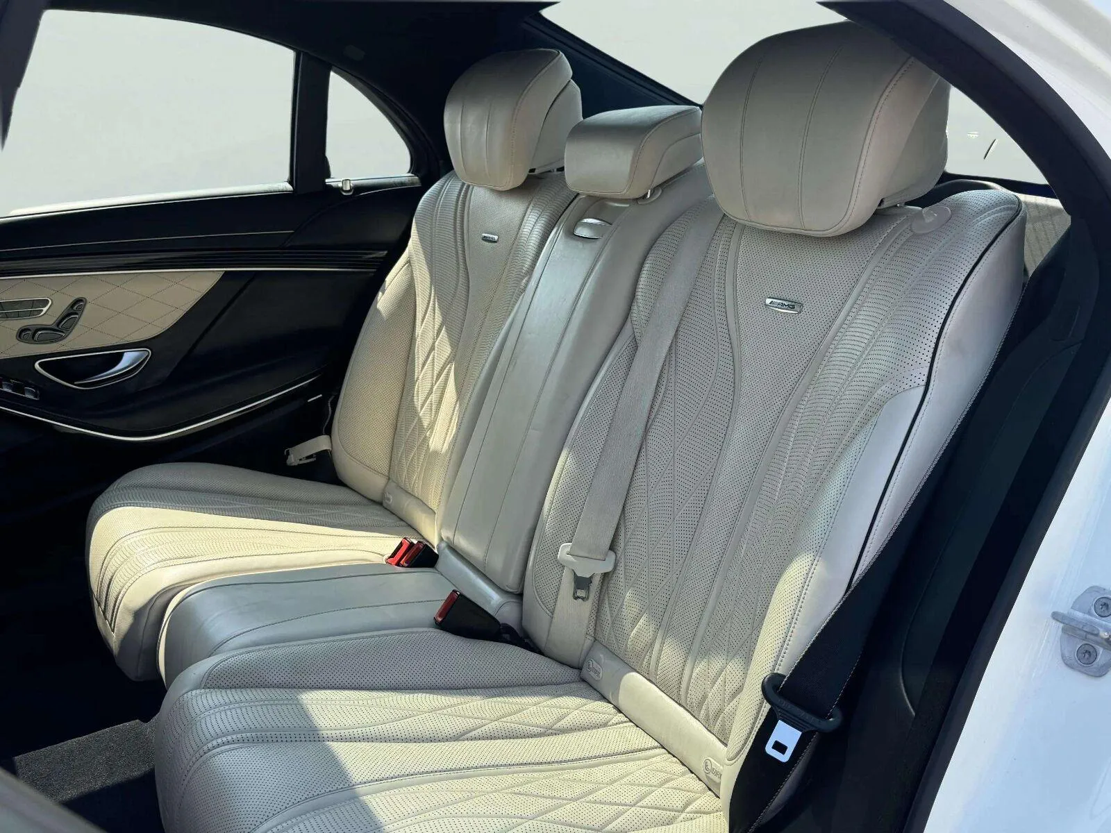 Mercedes-Benz S-Class photo 33