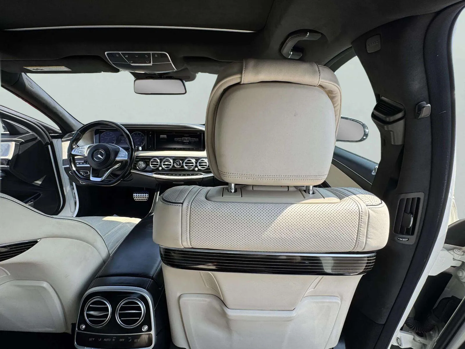 Mercedes-Benz S-Class photo 37