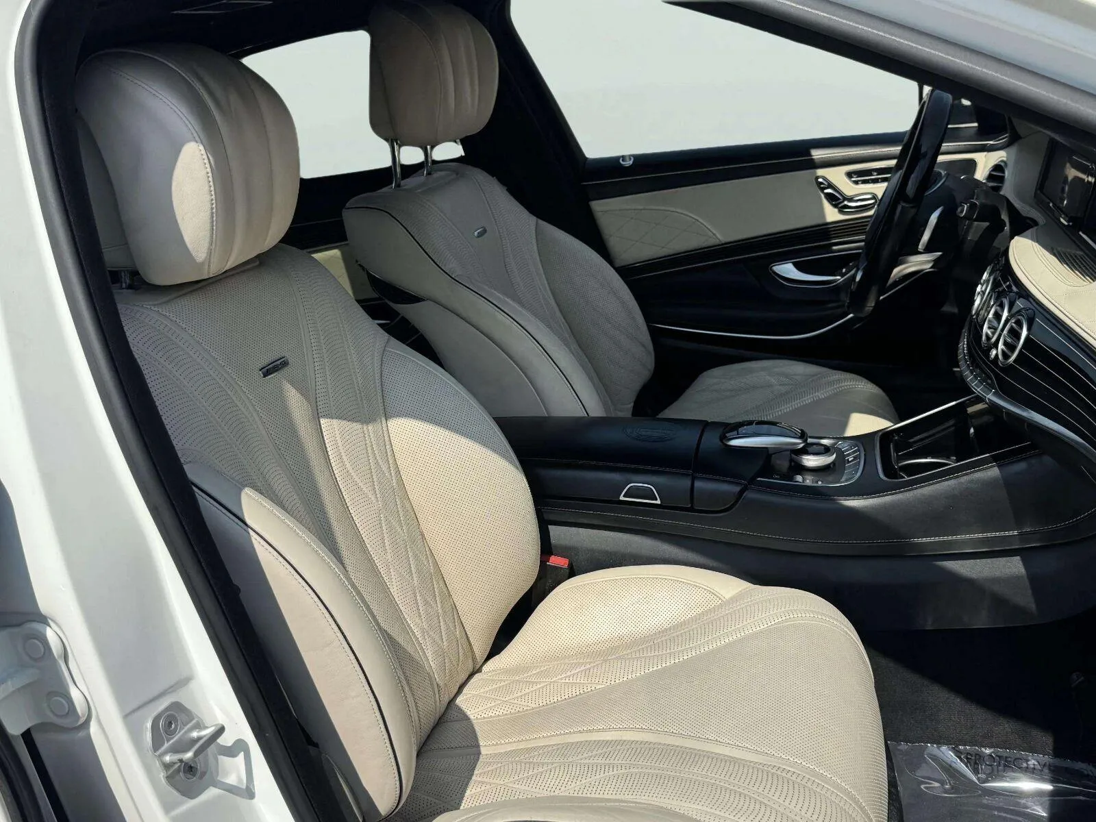 Mercedes-Benz S-Class photo 42