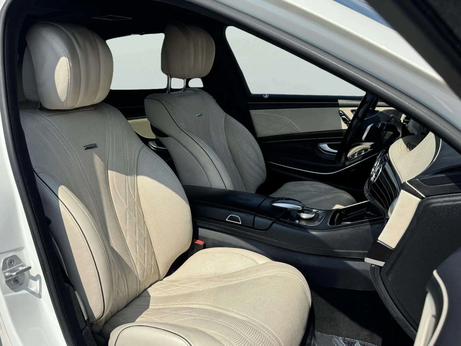 Mercedes-Benz S-Class photo 45