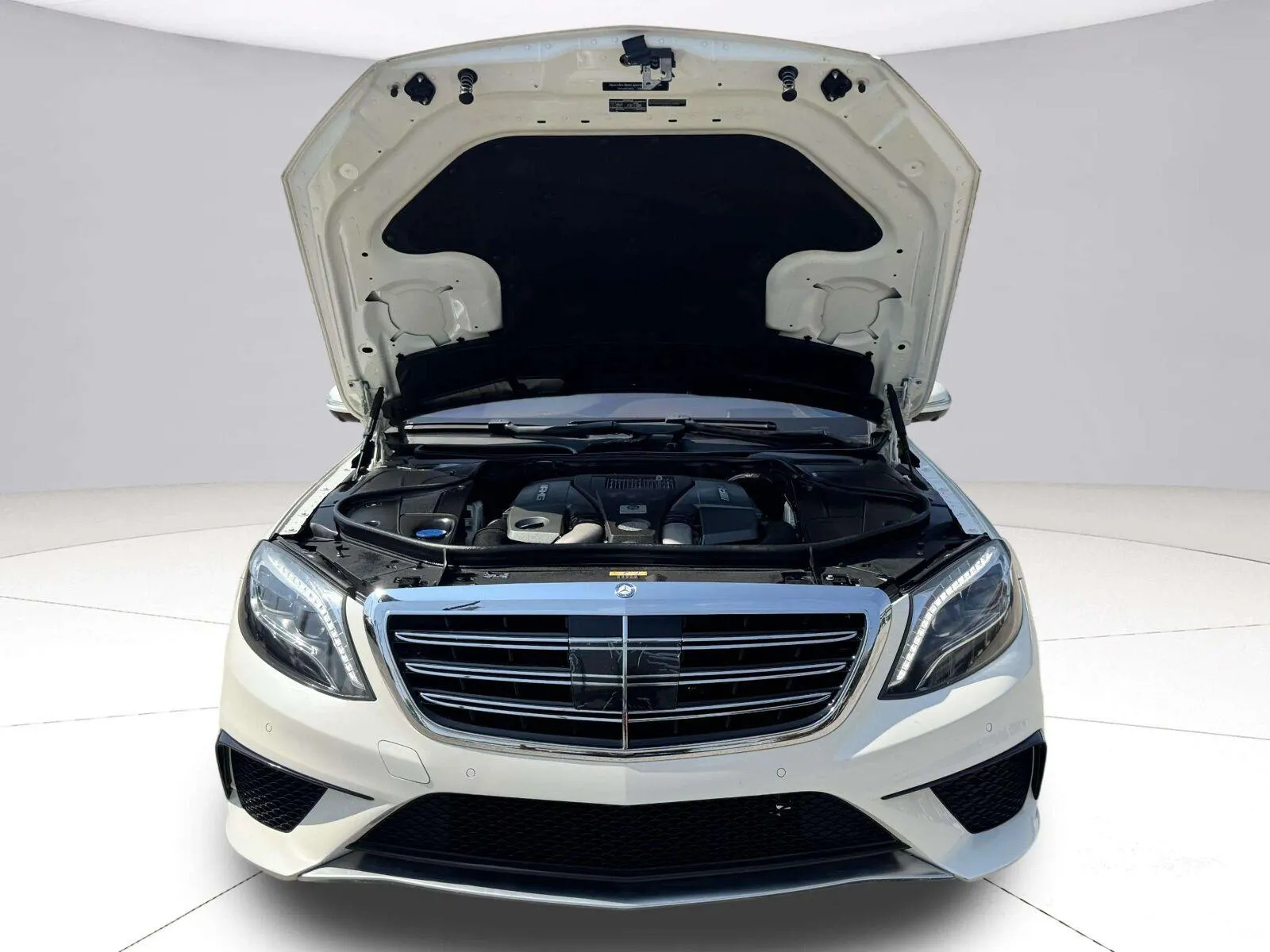 Mercedes-Benz S-Class photo 52