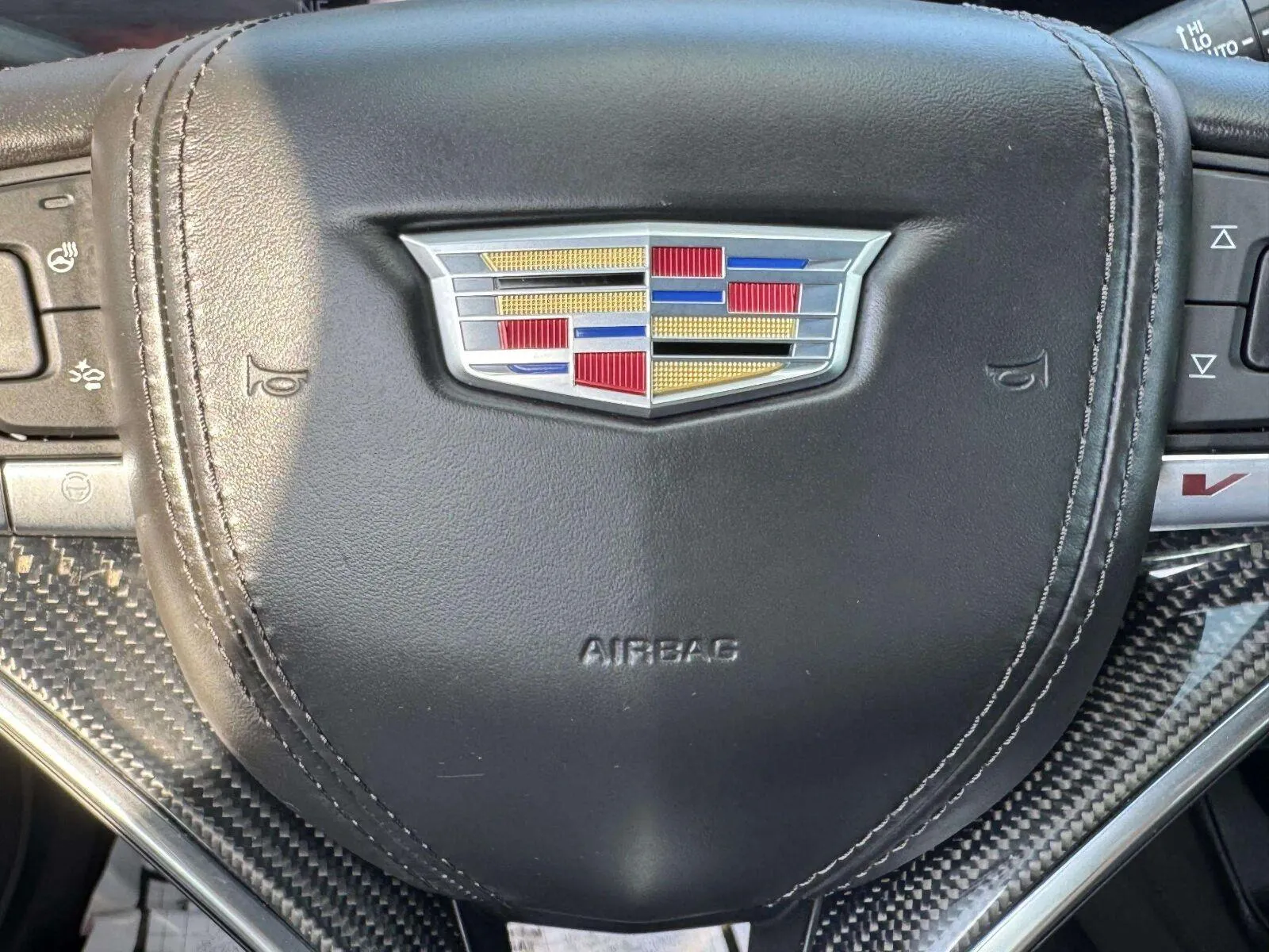 Cadillac Ct5-v photo 18
