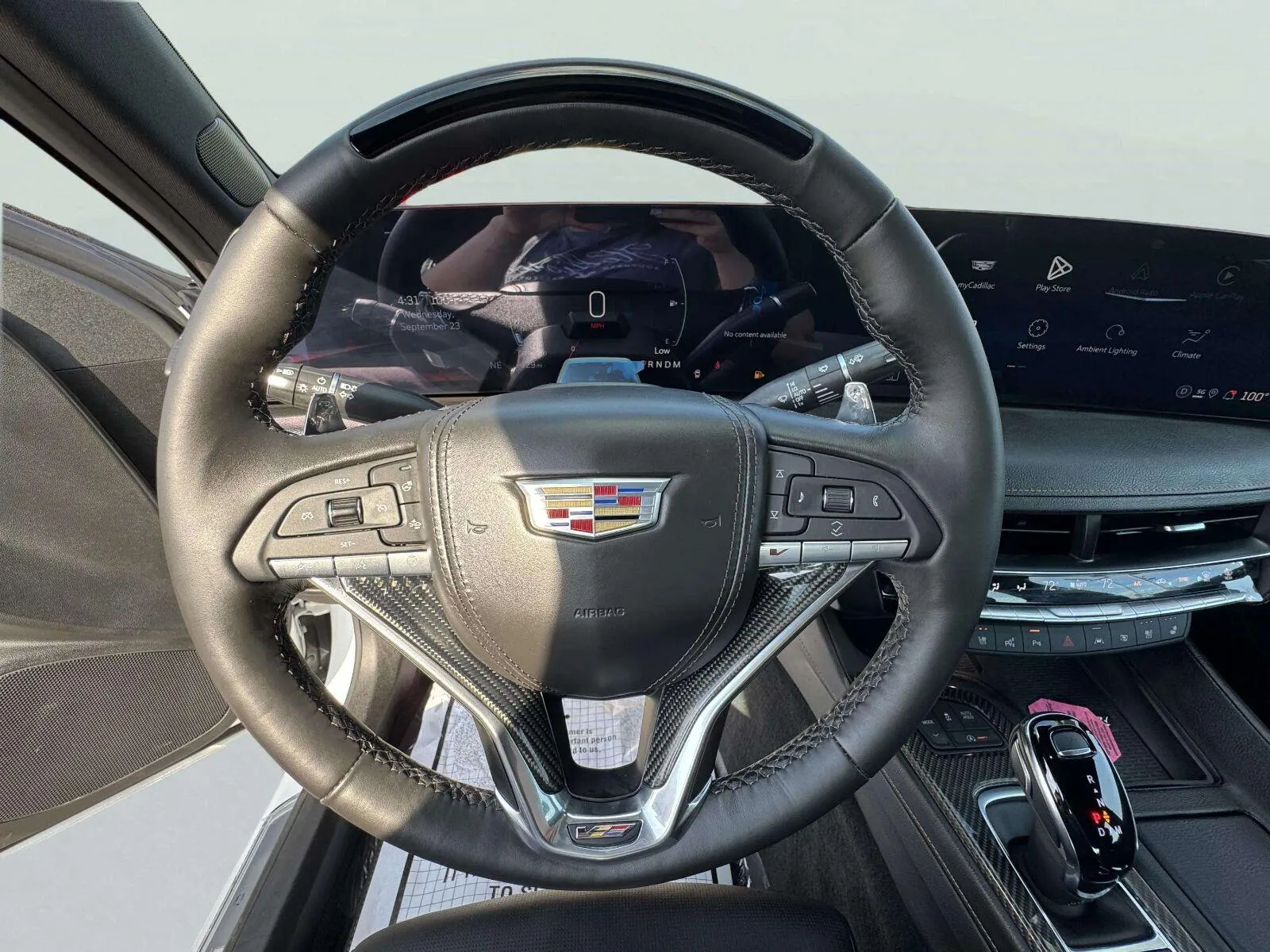 Cadillac Ct5-v photo 20