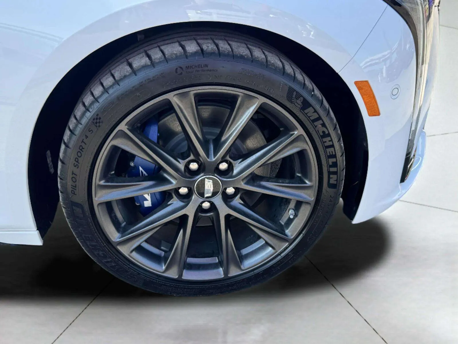 Cadillac Ct5-v photo 44