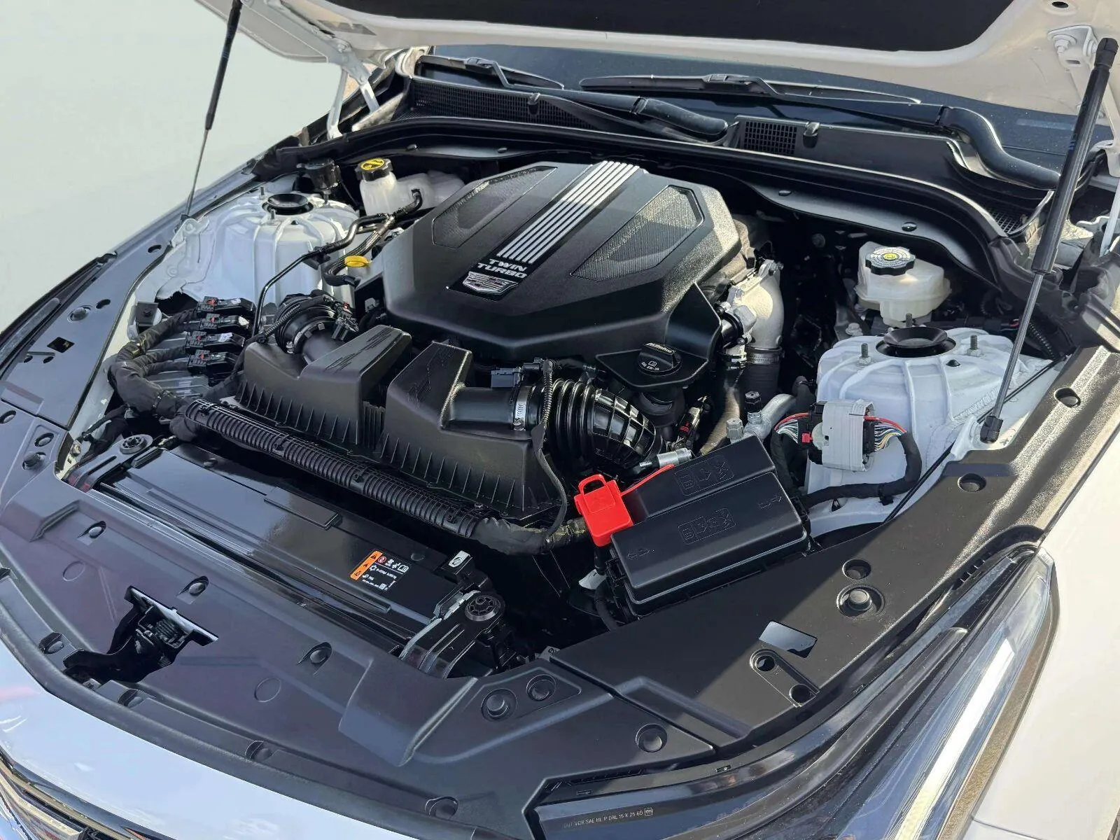 Cadillac Ct5-v photo 47