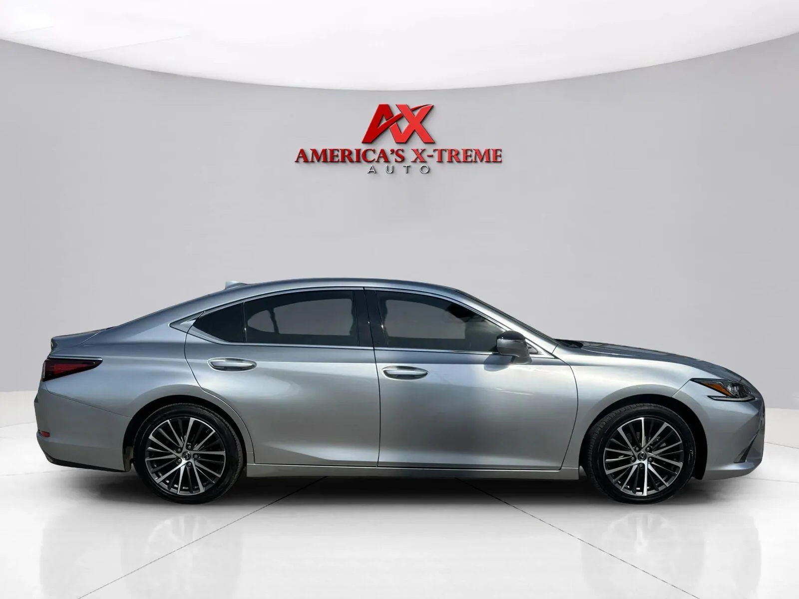 Lexus ES photo 6