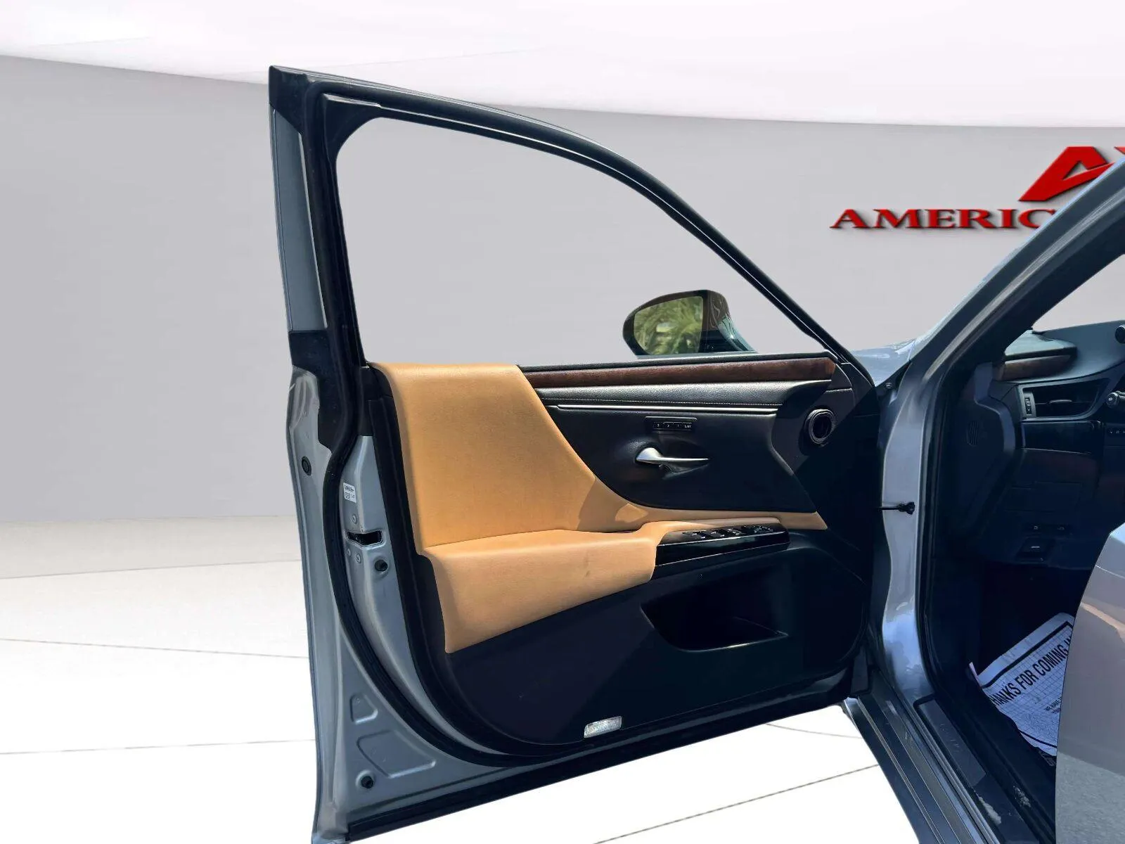 Lexus ES photo 16