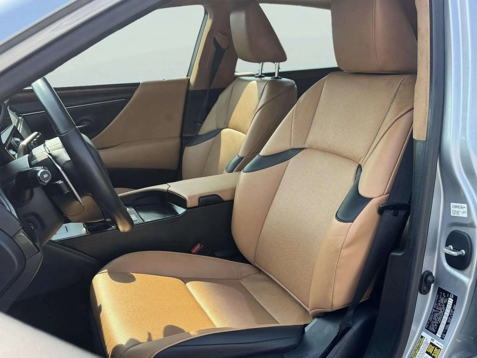 Lexus ES photo 18